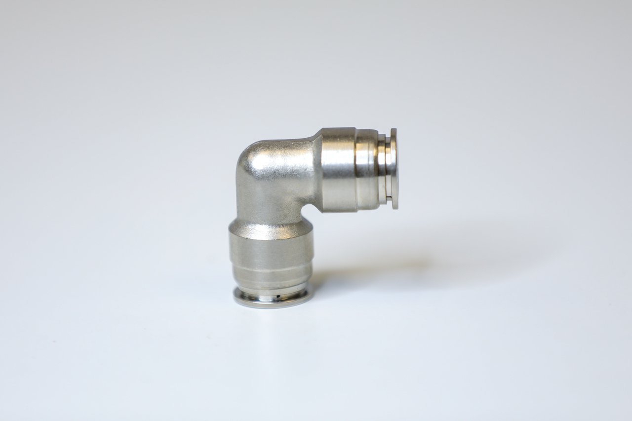 1/2 x 1/2 Inch 90 Degree Elbow for exterior cleaning and water-fed window cleaning operators
