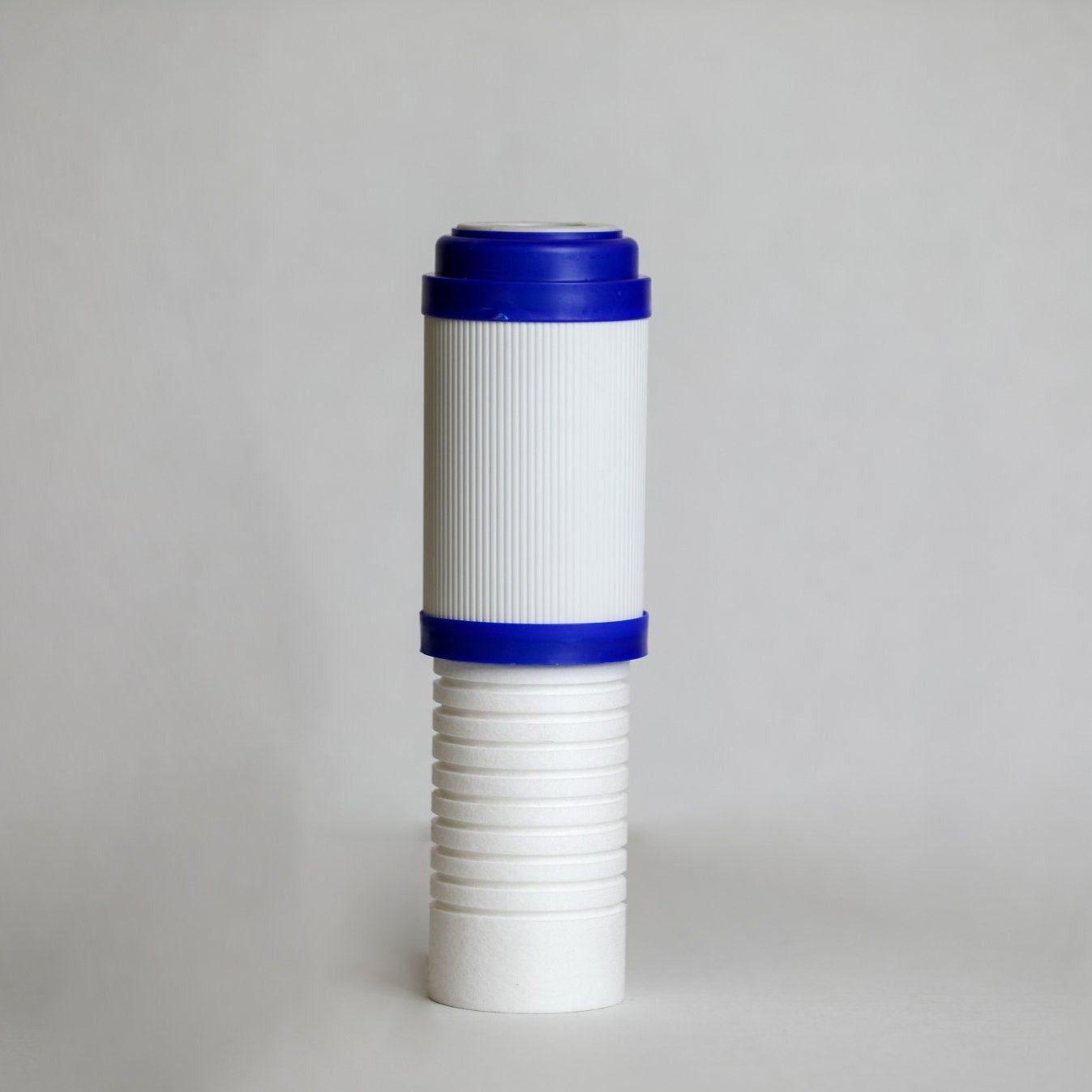 Tucker 2.5" x 10" Sediment / Carbon Combo Filter for exterior cleaning and water-fed window cleaning operators