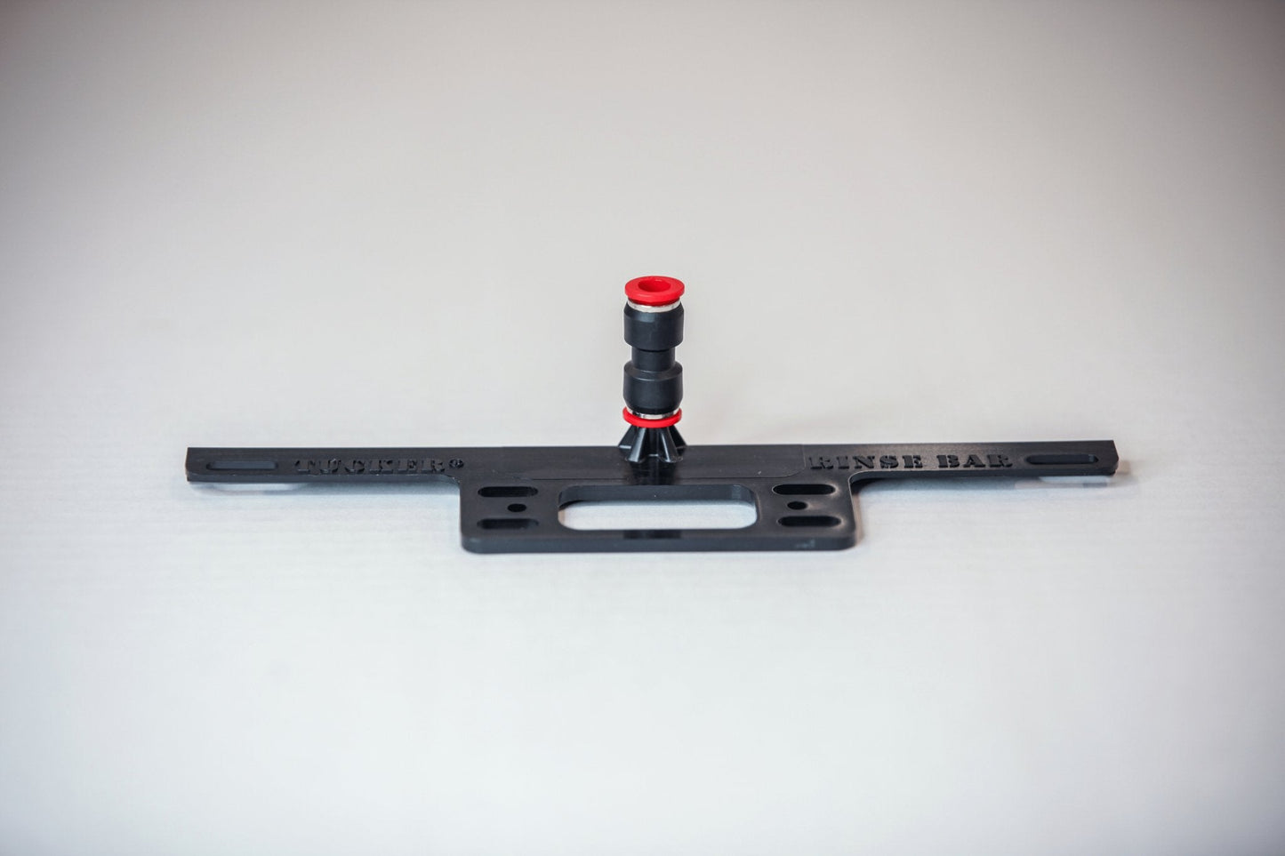 Tucker Over the Top Rinse Bar Small - Plastic for exterior cleaning and water-fed window cleaning operators