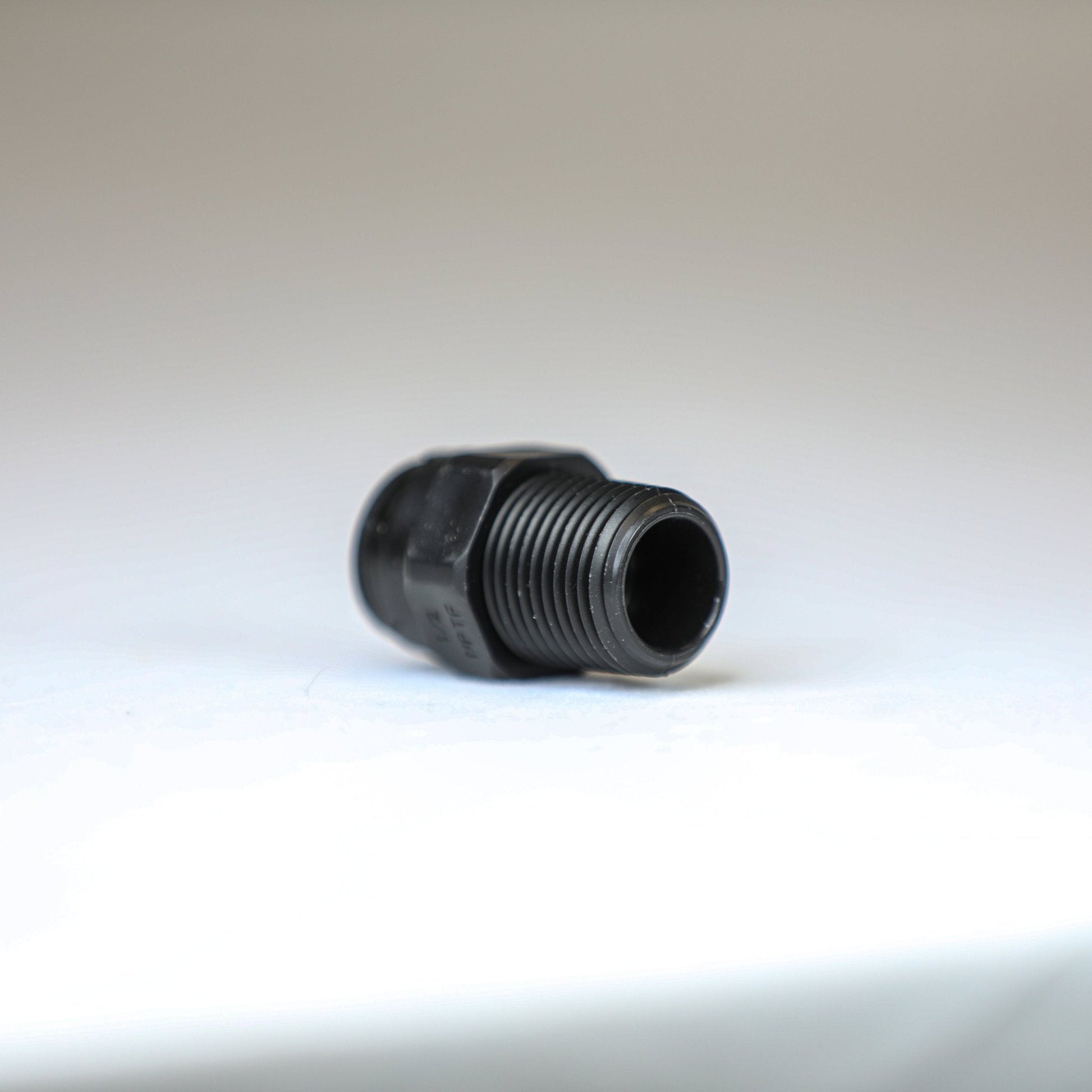 1/2" MPT x 1/2" PTF - Plastic for exterior cleaning and water-fed window cleaning operators