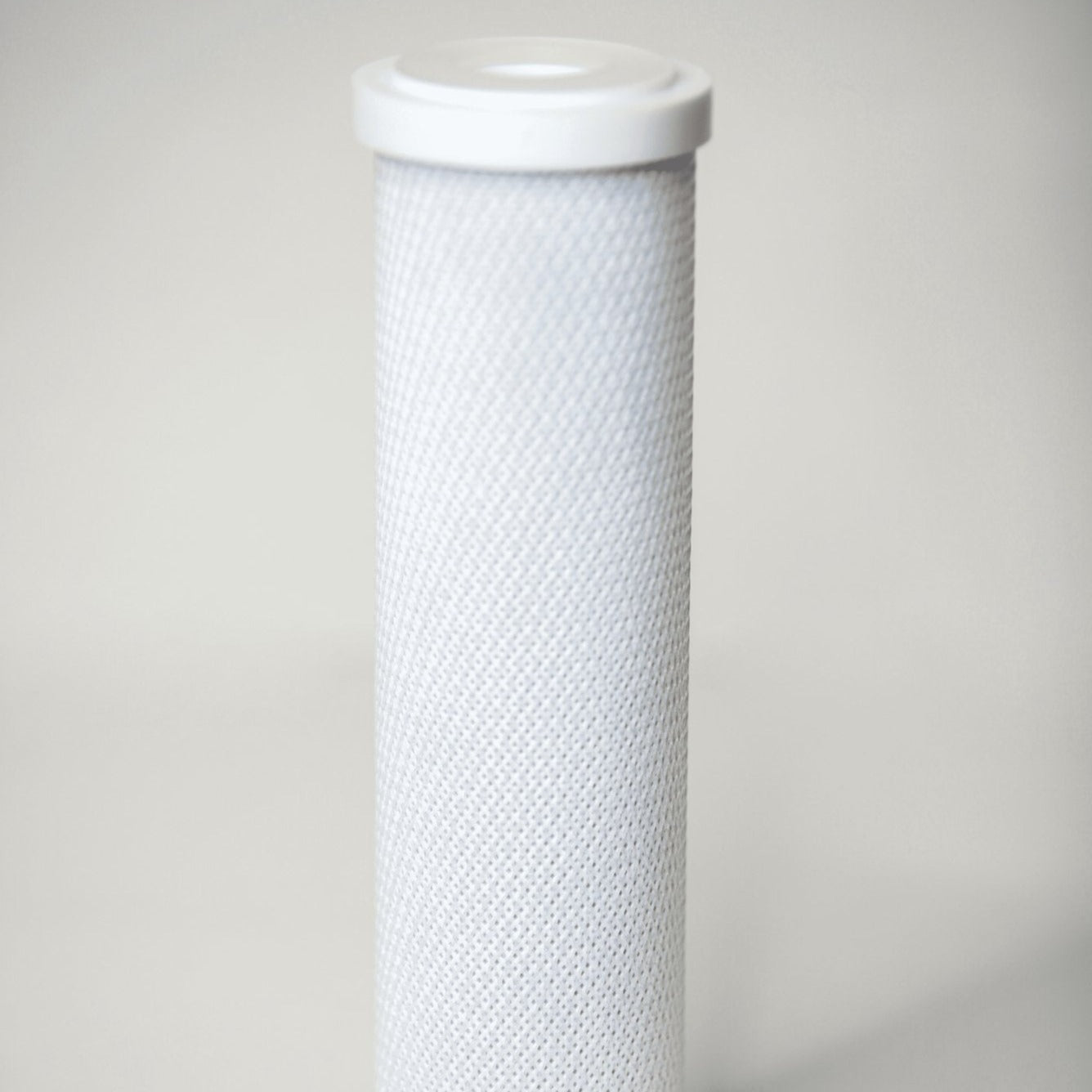 2.5" x 10" Carbon Filter for exterior cleaning and water-fed window cleaning operators