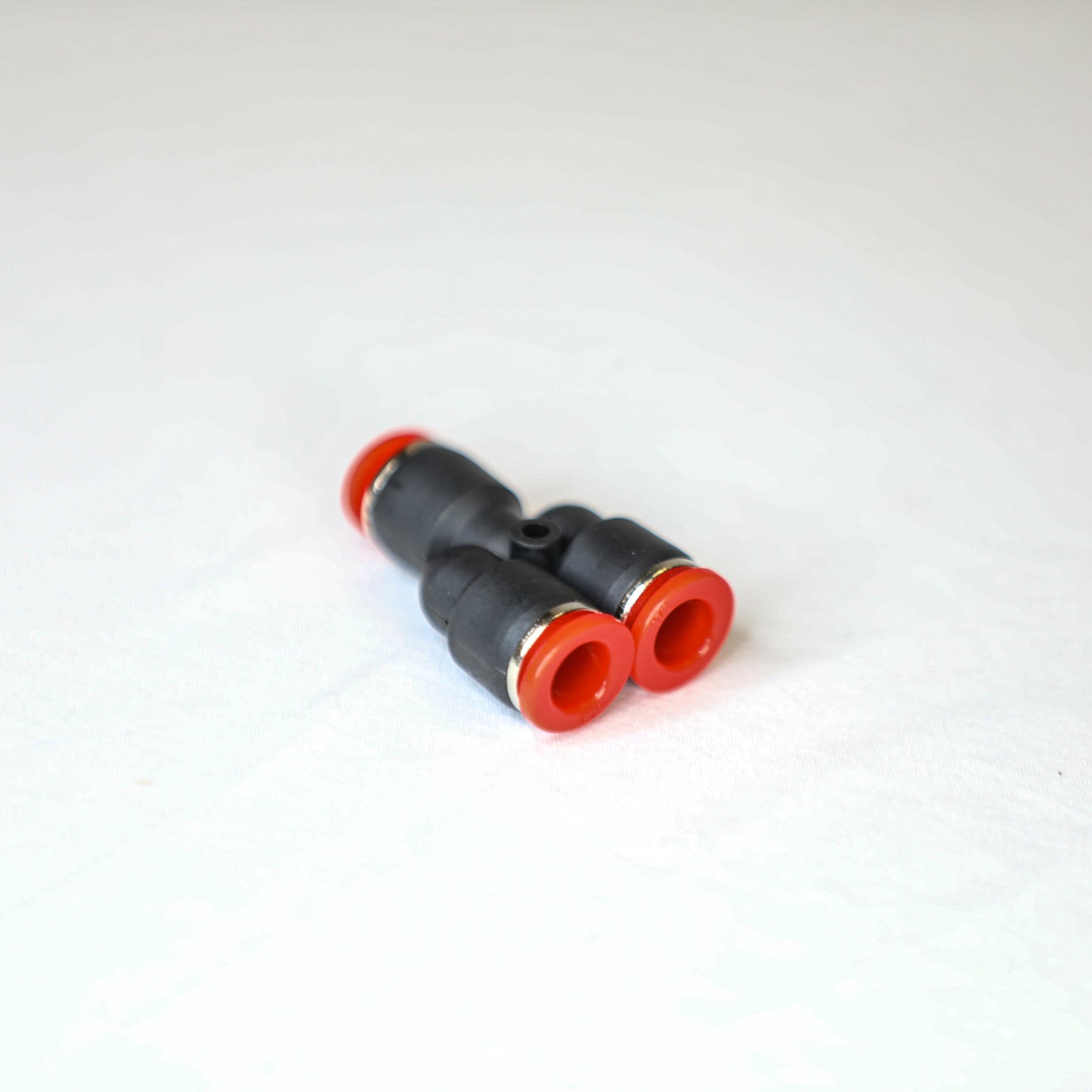 Tucker 5/16" Y Fitting for exterior cleaning and water-fed window cleaning operators