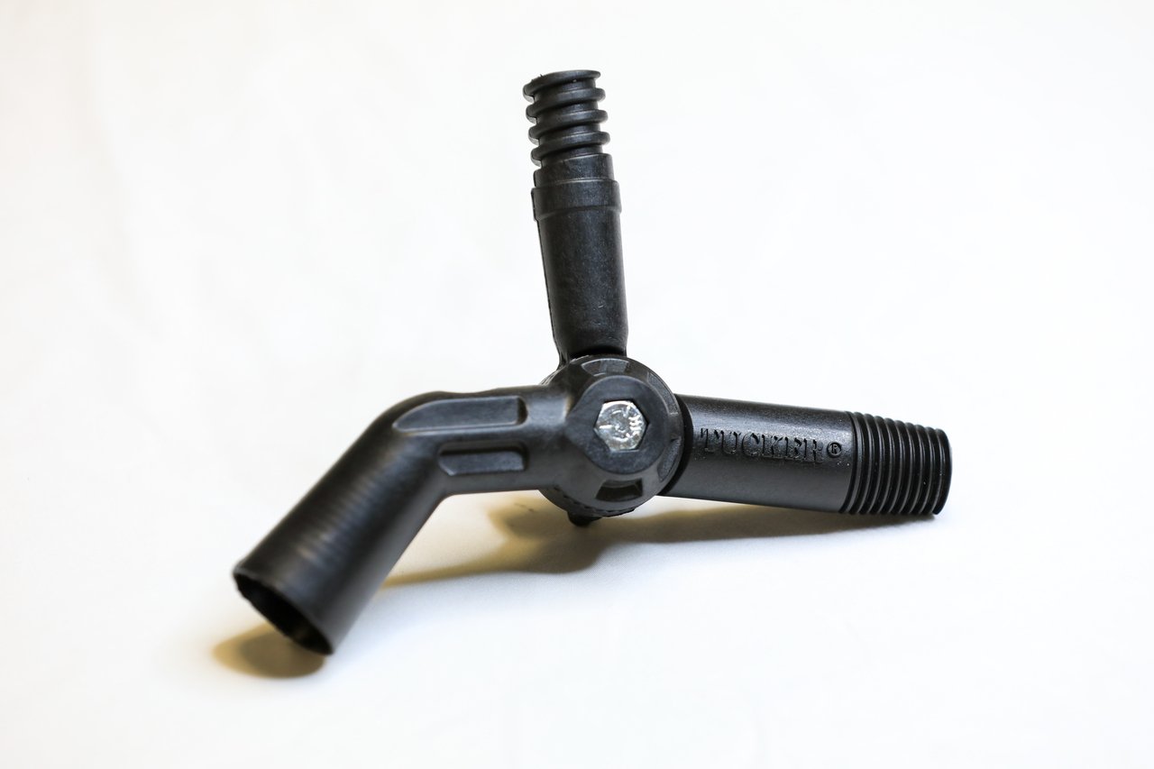 Tucker Reach Around Gooseneck V1 for exterior cleaning and water-fed window cleaning operators
