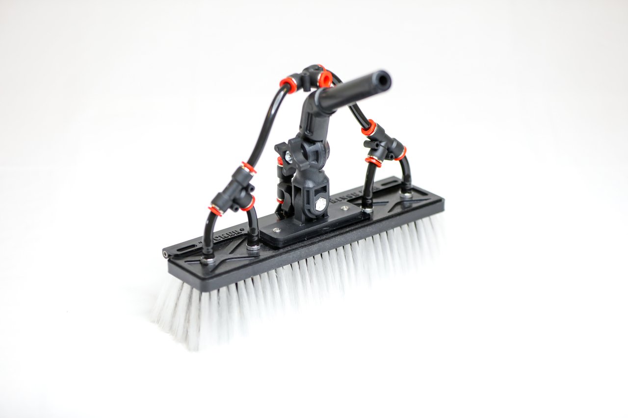 Water Fed Brush | Alpha Boar & Nylon Hybrid - 4 Pencil Jets, Rinse Bar and Swivel Neck – Standard 11" x