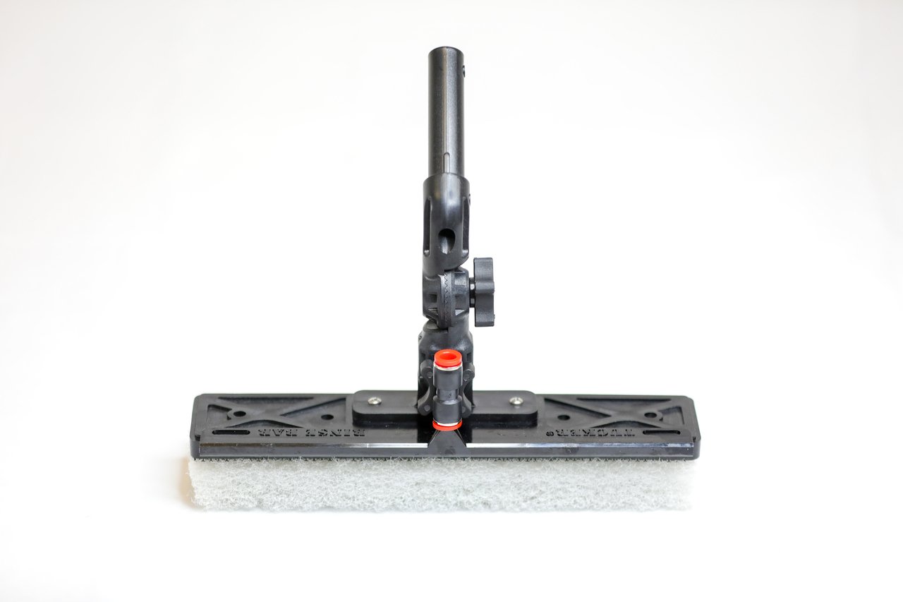 Water Fed Brush | Alpha Scrubber – XL 17" x 3" for exterior cleaning and water-fed window cleaning operators