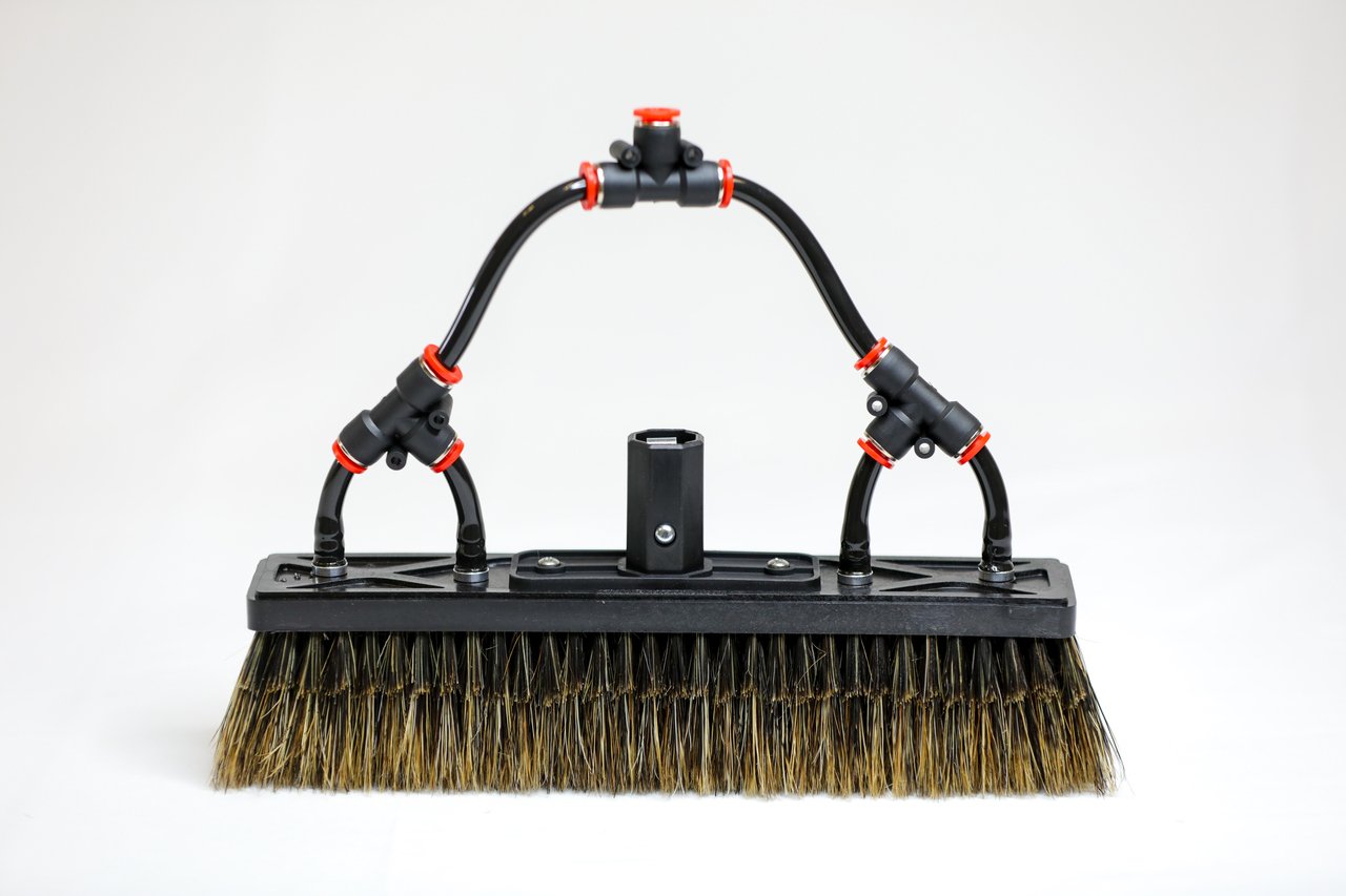 Water Fed Brush | Boar Bristle - 4 Pencil Jets – Standard 11" x 3" for professional exterior cleaning operators